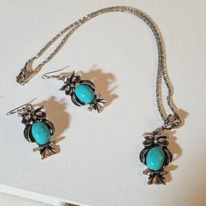 Rhinestone Turquoise Faux Silver Necklace 18" Owl